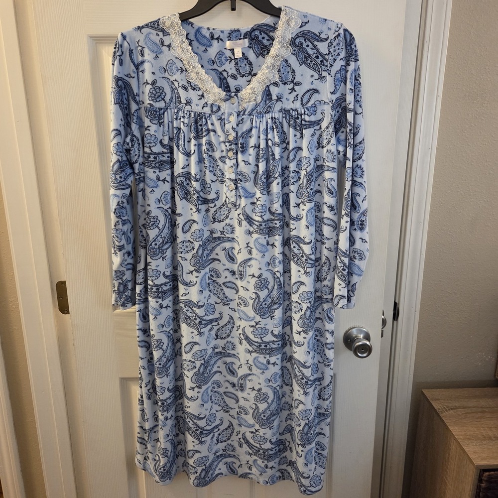 Secret Treasures sz L 12/14 super soft‎ fleece nightgown blue paisley cozy